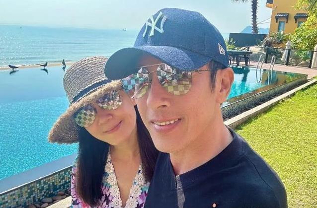 59岁吕颂贤夫妻逆龄如20岁，吃素26年不生子，真相惊呆众人