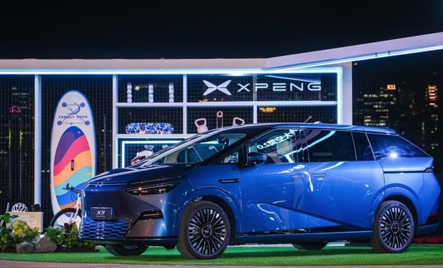 百万级黑科技加持！2025款小鹏X9上市，智能出行要逆天？