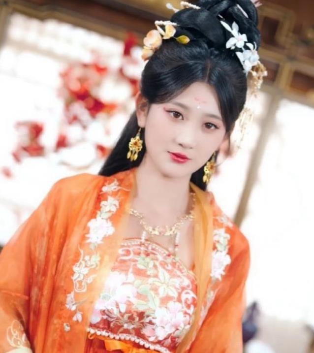 贵州拍戏天降冰雹,杨珊子受伤美瞳丢,剧组惊魂一刻逃生_新闻看看