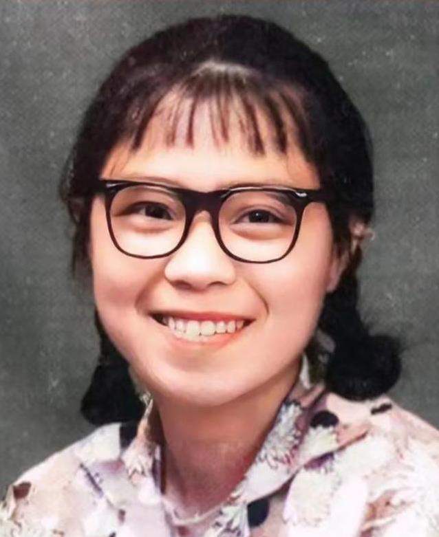 她走11万公里家访，1800女孩考上大学，张桂梅凭啥感动中国？