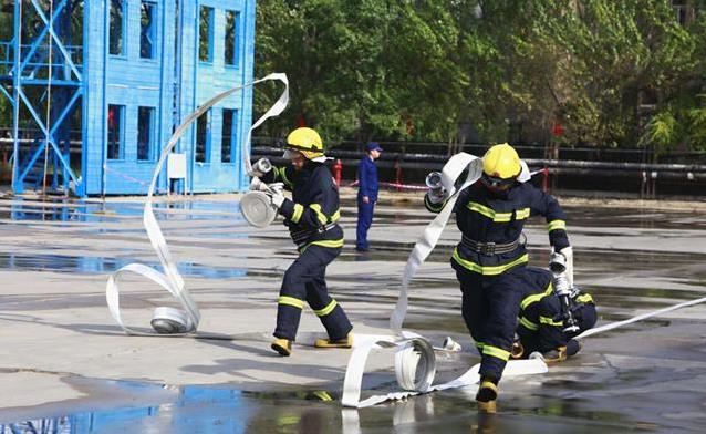 井架下的顺口溜火了，句句保命秘诀，你听过几个？