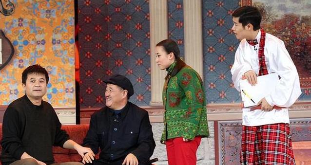 春晚爆红一夜成名，丫蛋为爱连结两婚，如今县城舞台谋生路