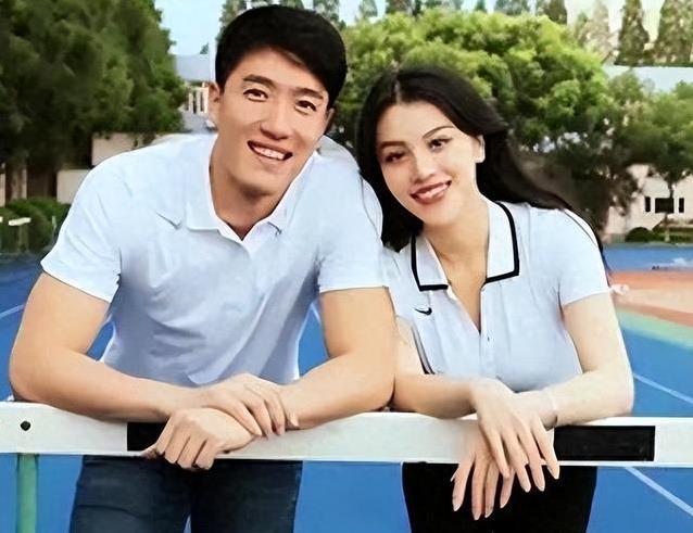 葛天新恋情曝光，点赞黑帖揭旧伤，刘翔吴莎恩怨真相？