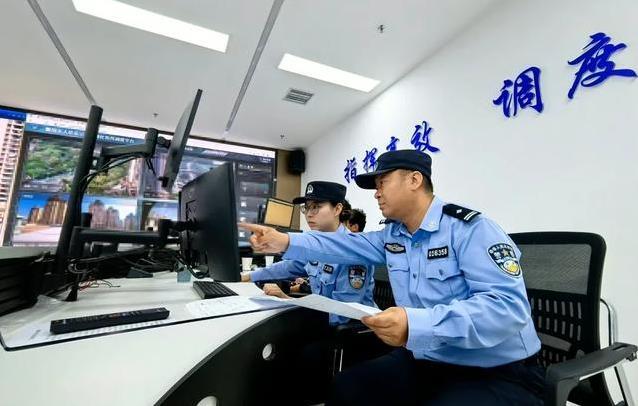 无人机巡空机器狗护道，兰州马拉松安保有多牛？