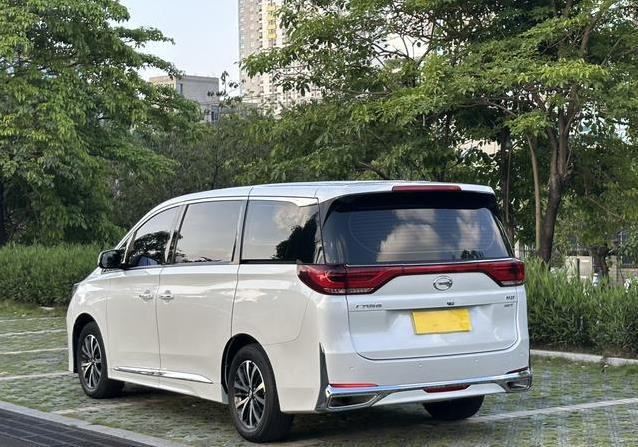 13万传祺M8准新车，家用商务两不误，省7万值不值？