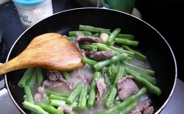 豆角吃错胃痛到吐，医生揭秘3大雷区，你中招了吗？