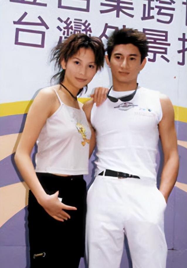 17岁背巨债，她拒豪门诱惑，终携手真爱逆袭人生
