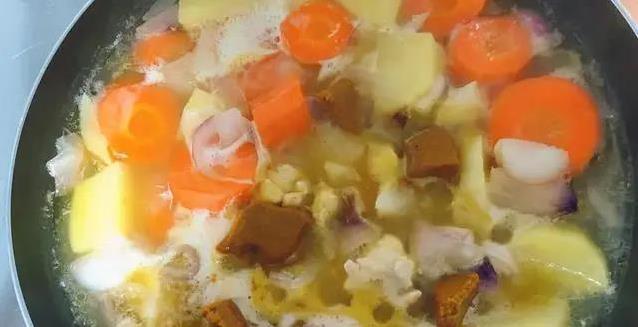30分钟搞定！家常咖喱鸡肉饭，香到邻居敲门？