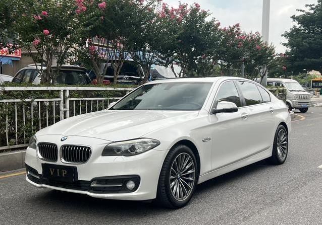10万买宝马5系，豪华梦触手可及，真值吗？