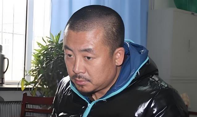演技炸裂获提名，他却背负罪行潜逃13年，真相大白谁不惊？
