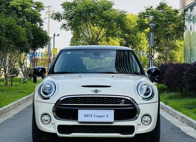 3万公里MINI COOPER S，16.88万值不值，真的适合小姐姐？