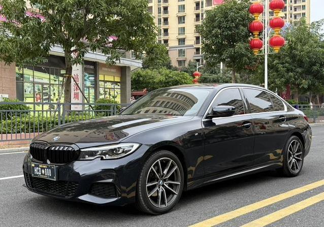 7万公里宝马3系一手车，黑色帅炸仅20万，值不值得入手？