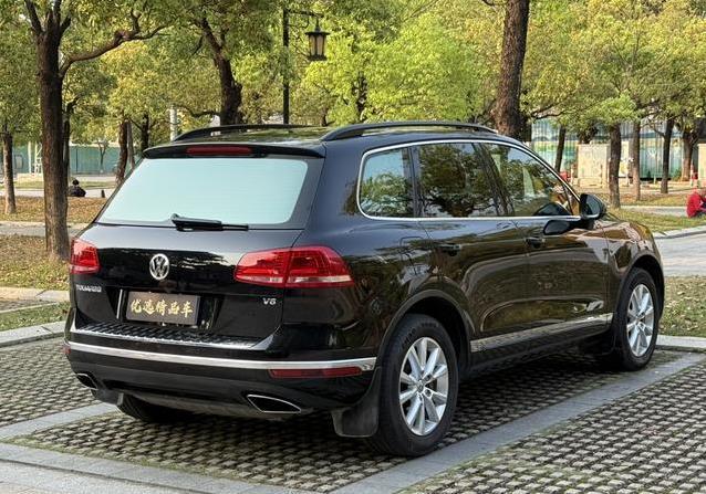 15万买途锐3.0T豪车，车况有瑕疵，值不值？