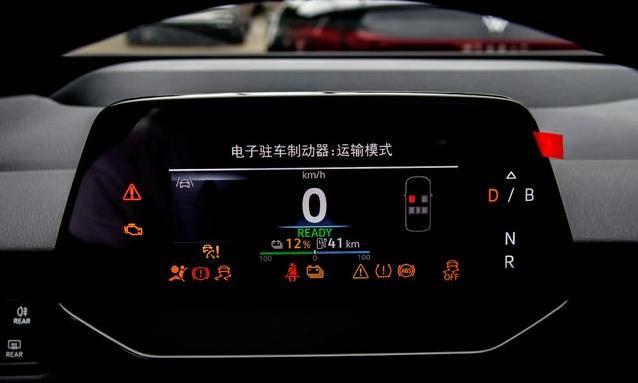 13.73万起大众ID.3 GTX上市，颜值爆棚，续航451公里够用吗？