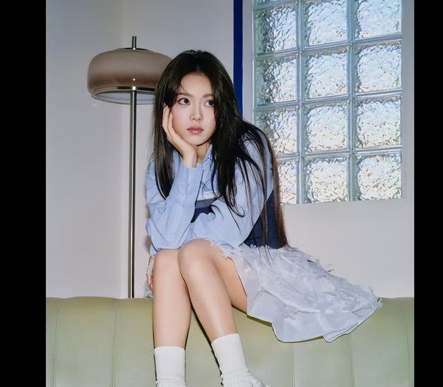赵今麦新写真惊艳全网，清纯少女秒变古装女神，你爱了吗？