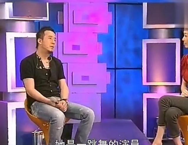 杨坤落魄时初恋相助却遗憾分手，52岁新恋情曝光，女友年轻20岁？