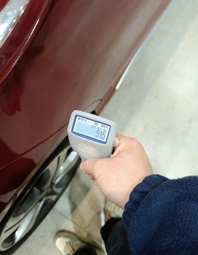 15万入手豪车梦，红色奔驰C260L值不值？车况揭秘