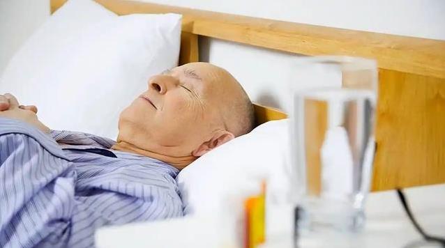 补钙没用?三件日常小事偷走骨头硬度,你中了几招?