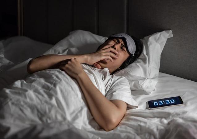 心率高低藏长寿秘密?医生提醒:70岁后别超这个数!