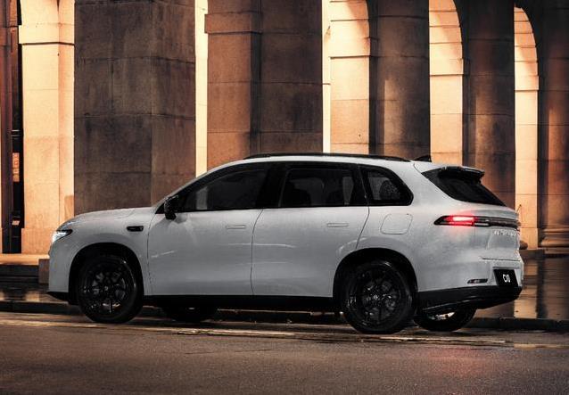 15万买中型SUV，零跑C16配冰箱激光雷达，电池却靠抽奖？