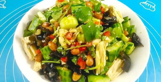 凉拌黄瓜吃进医院，隔夜菜藏细菌炸弹，4招教你安全吃