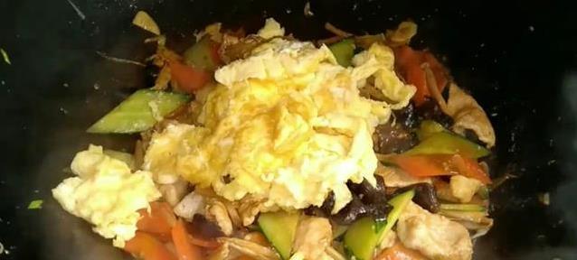 木须肉一炒惊艳全家，10分钟上桌，营养美味全靠这秘诀
