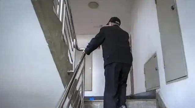 走路几步就喘得慌，心脏报警你却不当回事？