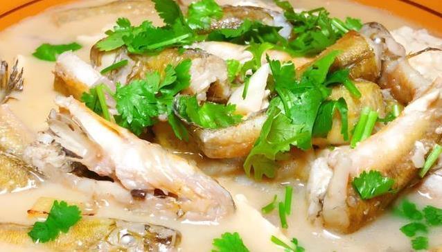 海鲜蔬菜简单炒，鲜味翻倍，你敢试吗？