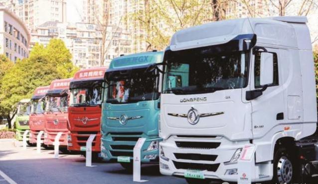 5月重卡销量火爆8.9万，中国重汽稳坐冠军，陕汽逆袭第二？