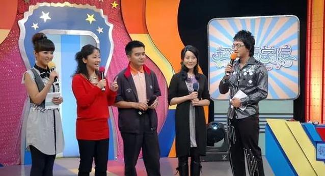 王新军前妻独自养子，秦海璐生9斤胖小子，差距让人唏嘘