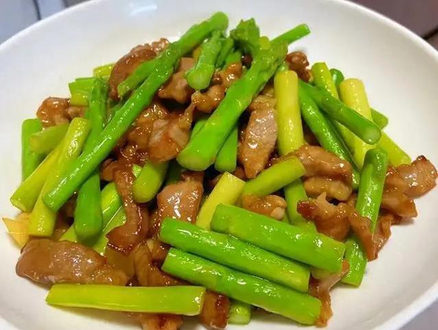 睡不好加速老？5种家常菜隔天吃，助眠又精神！