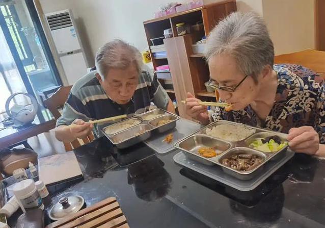 早餐吃错血糖飙，油条豆浆是祸首，糖尿病患者咋选才安全？