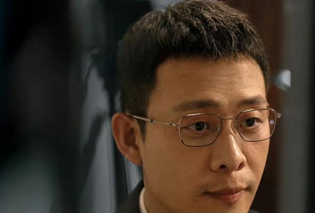 检察官查案遇阻，指导小组被解散，专案组却带来大反转