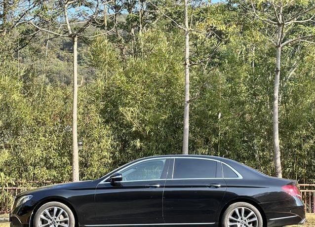 22万买奔驰E级豪车，省下26万，值不值得入手？