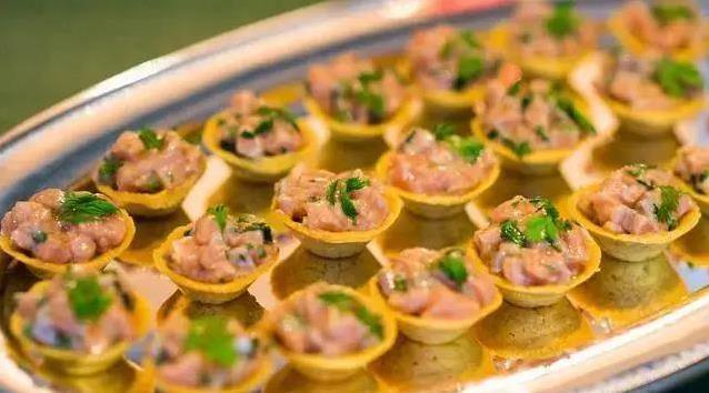 顺德烧鹅香到爆,17年老店天天排队,你敢来尝吗?