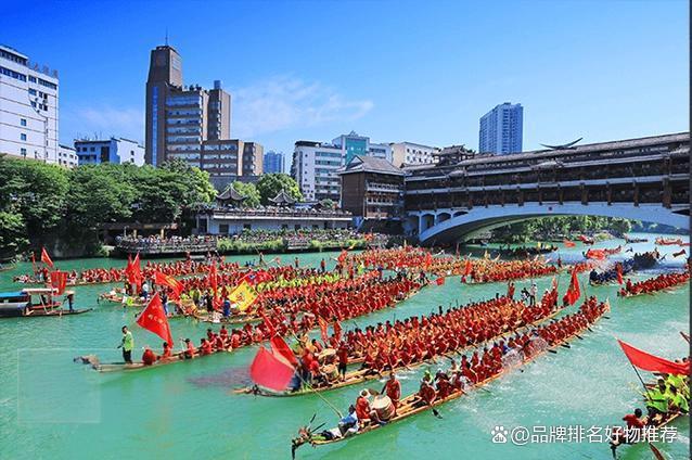 中國賽龍舟哪個(gè)地方最厲害 領(lǐng)略各地龍舟文化