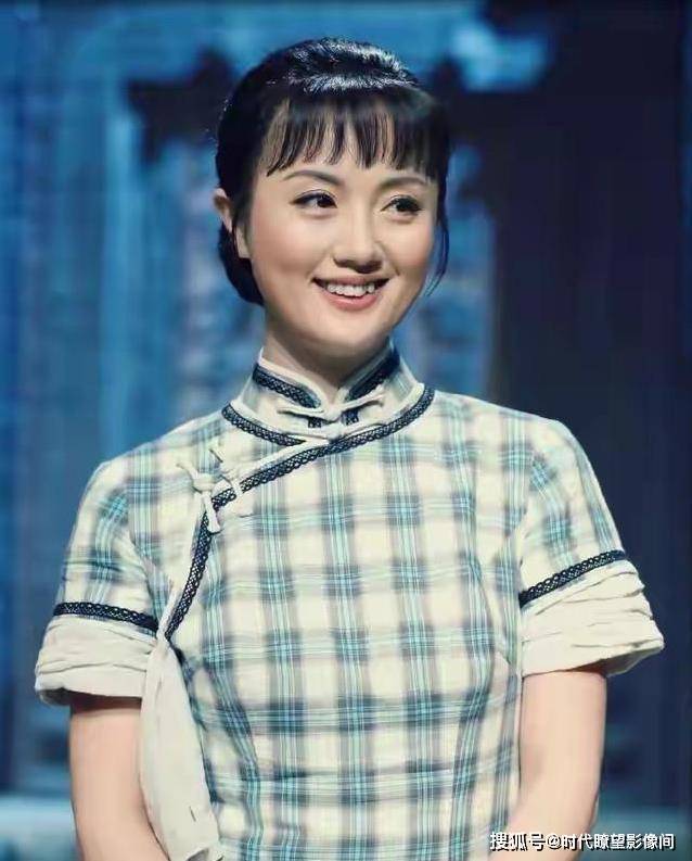 迪丽热巴直播引粉丝心疼,呼吁其休息调整状态