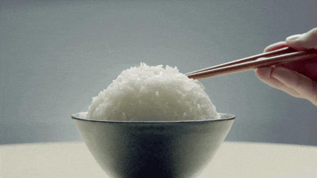 蒸米饭加1步骤 血糖血脂更健康