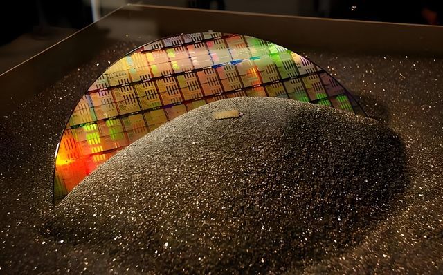 中国取得新芯片材料第一名,领先于美国同行