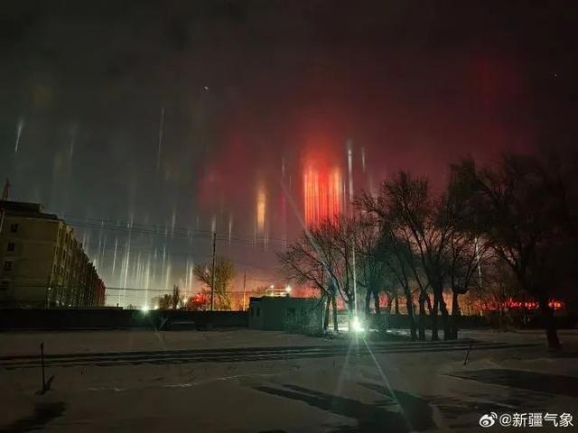 ▲（坐标：新疆哈巴河县 拍摄时间：2023年12月17日08时）图源：＠新疆气象