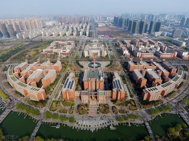 中国衰落最快的三所大学，曾和北大天大齐名