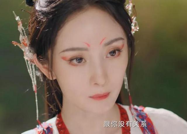杨幂新剧《狐妖小红娘》被吐槽 网友：演技表情单一，总是端着演