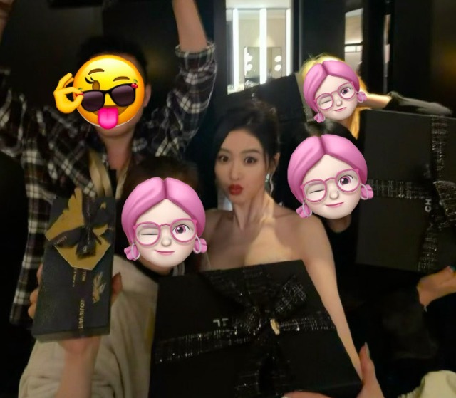 张天爱送了全团队CHANEL 引爆全网“伟人雇主”集体共识