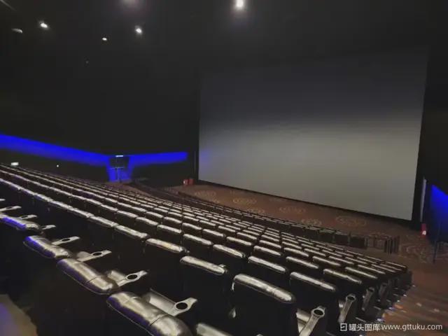 最后还是黎叔出手拯救了王忠军、王忠磊！