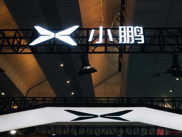 多位车主反映老款小鹏P7电源“三合一”故障！车主质疑“刚出保就坏”，小鹏宣布延保至6年不限里程