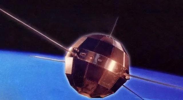 东方红一号为何一直在太空，会不会掉下来？专家：永远不会