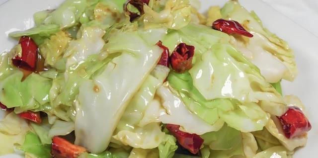 在家请客时有什么简单又好吃的菜？这些菜让您轻松搞定！
