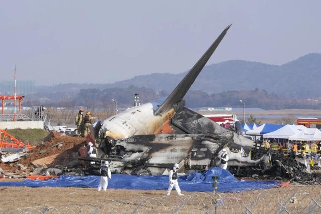 韩国空难179具遗体仅5具完好无损 遗体确认艰难进行