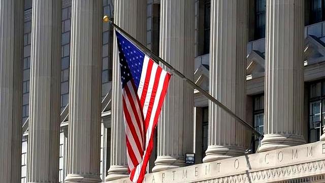 专家:中国面对美国敢出牌 精准反制展现底气