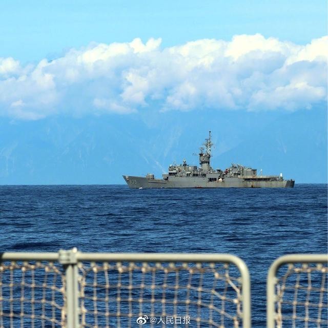 解放军抵近台湾海岸线照片曝光，现场照！